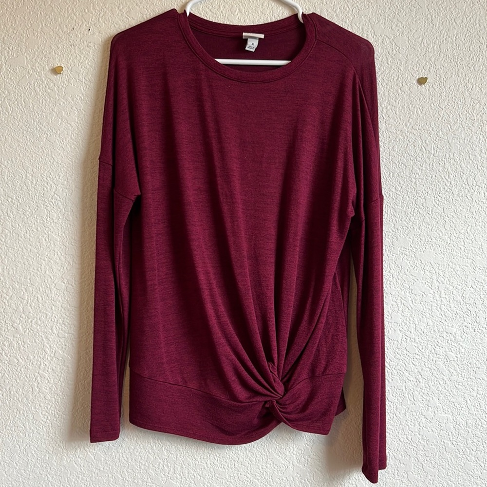 Long sleeve wine colored top